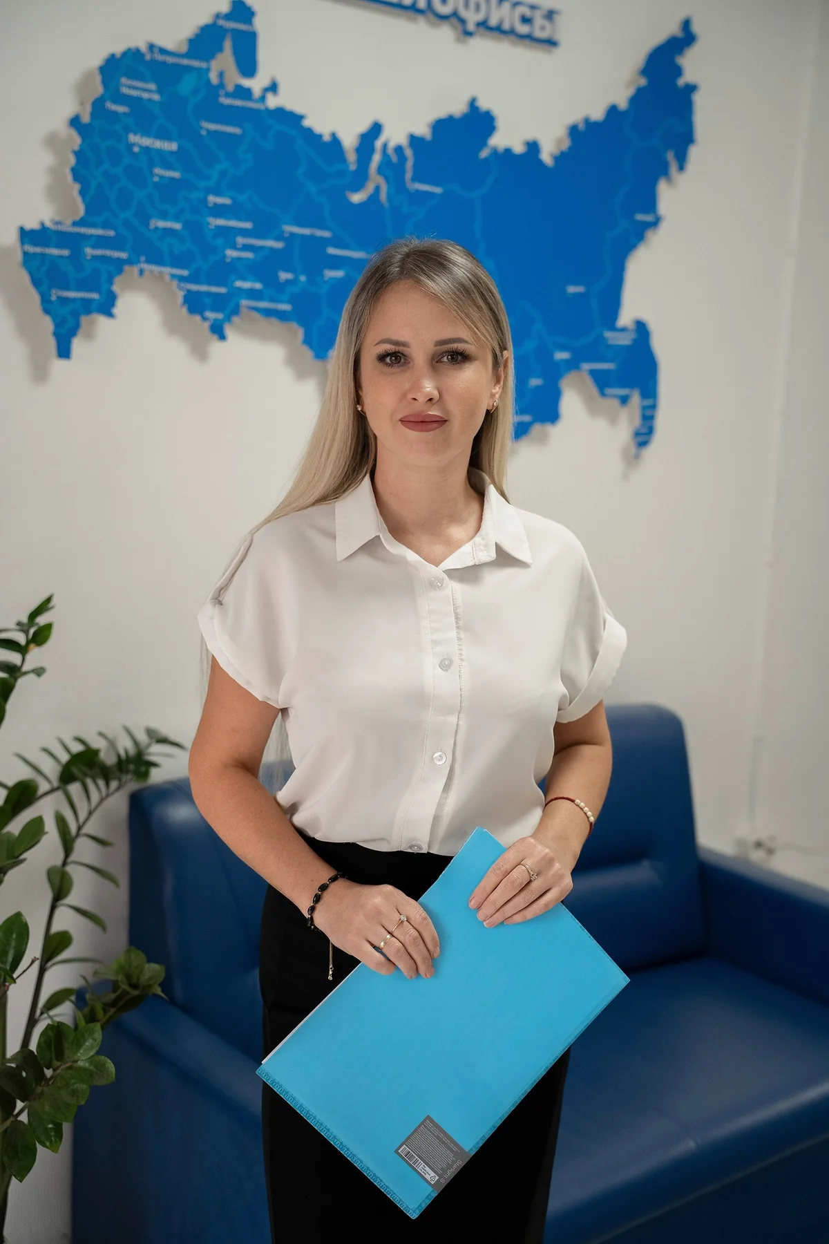 Специалист офиса РЕШЕНИЕ127 в Уссурийске